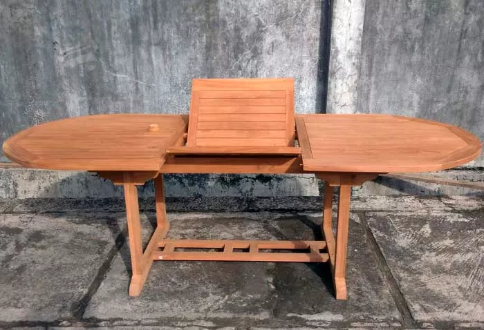 Большой деревянный стол из тика для улицы недорого