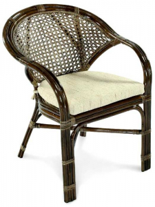 Плетеное кресло из натурального ротанга