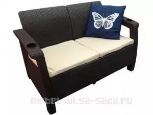 Пластиковый диван с имитацией ротанга двухместный