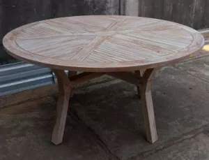 Круглый стол из тика 150 см для дачи