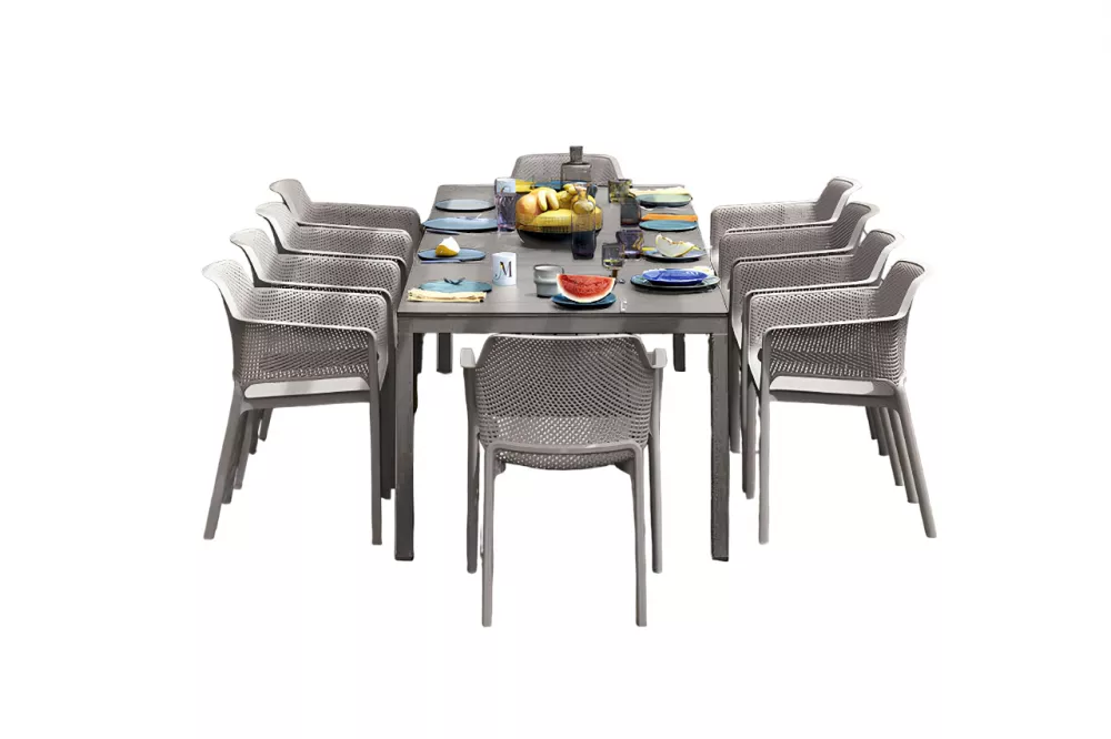 Большой комплект пластиковой мебели на 8 человек купить!