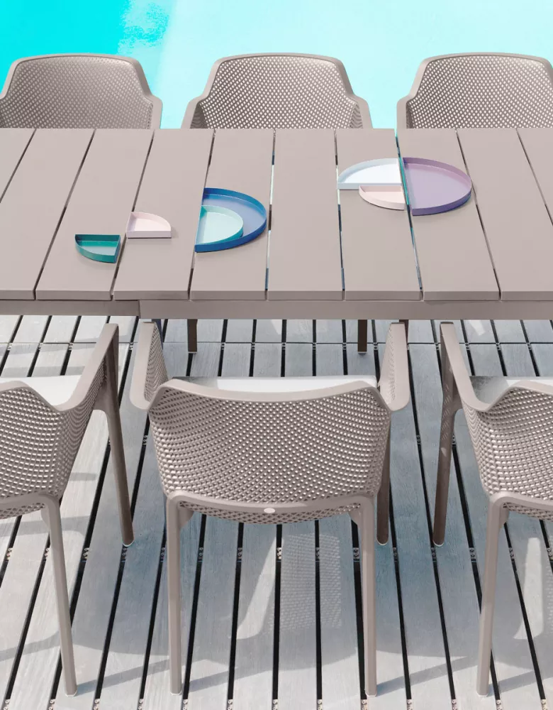 Большой комплект пластиковой мебели на 8 человек купить! Большой комплект пластиковой мебели на 8 человек купить!