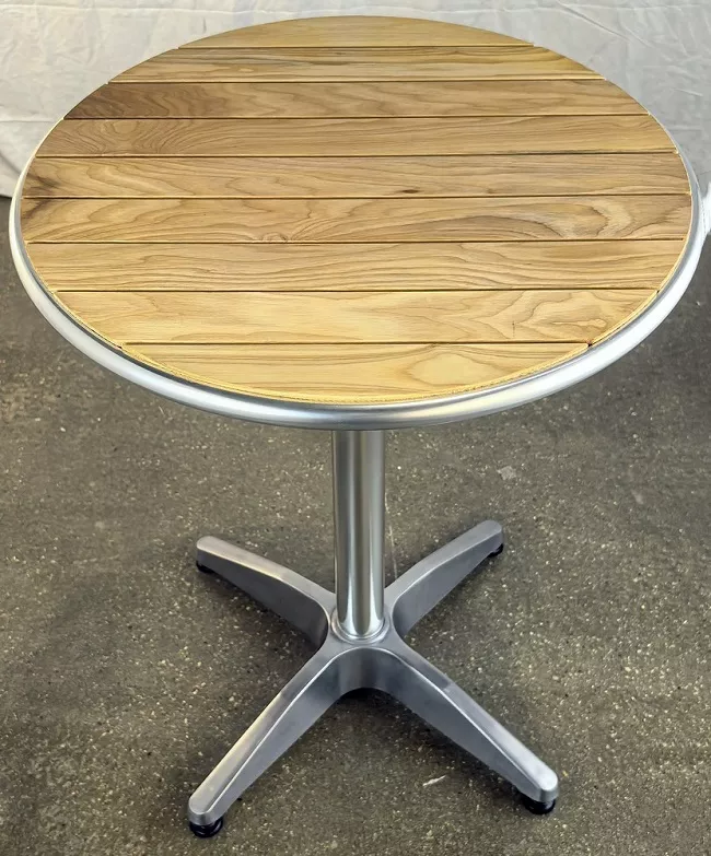 Круглый афлюминиевый круглый стол для кафе с массивом ясеня Круглый афлюминиевый круглый стол для кафе с массивом ясеня