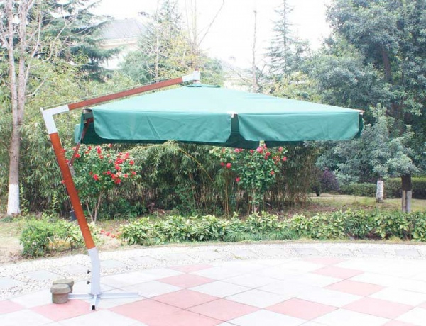 Зонт для дачи на боковой опоре