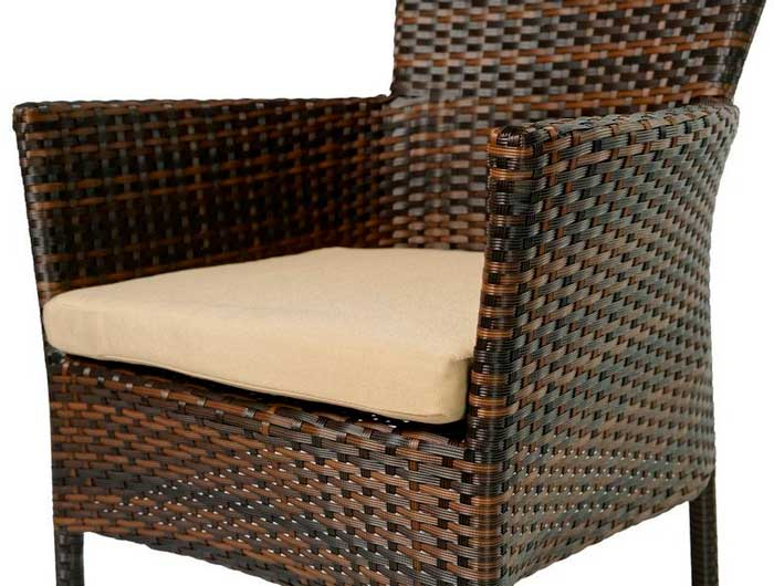 Плетеное кресло из искусственного ротанга темно-коричневое